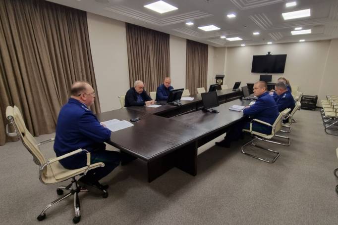 Прокурор объявил компании предостережение из-за задержек при строительстве социальных объектов в Коми