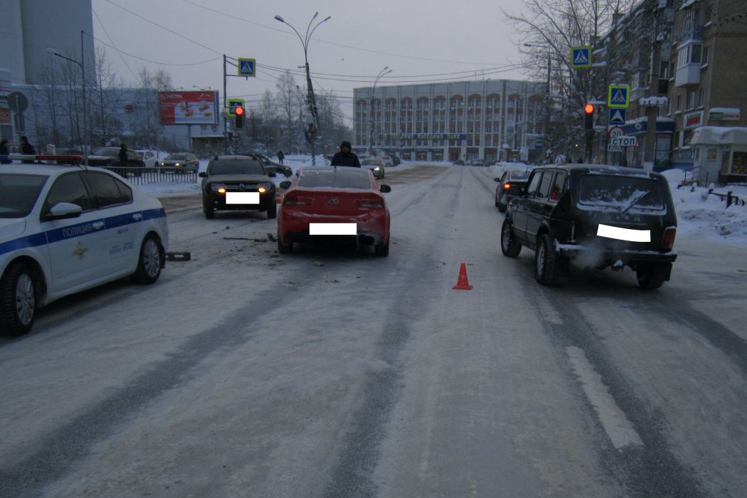 Ухтинки получили травмы в ДТП
