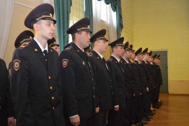 В Коми 25 молодых полицейских приняли присягу
