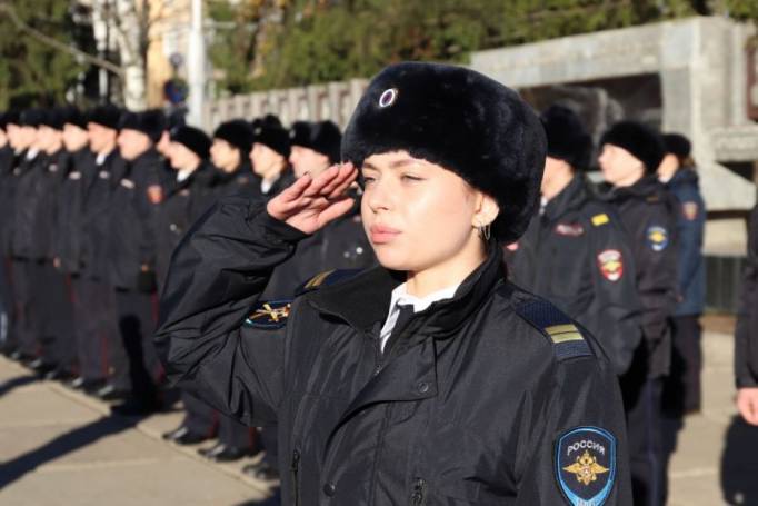В Сыктывкаре 97 молодых полицейских приняли присягу