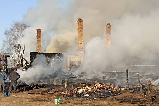 В койгородском поселке Седтыдор пожар уничтожил два дома