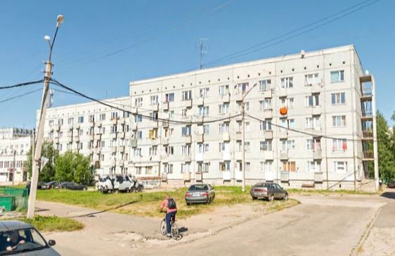 В Эжве из окна выпал мужчина 