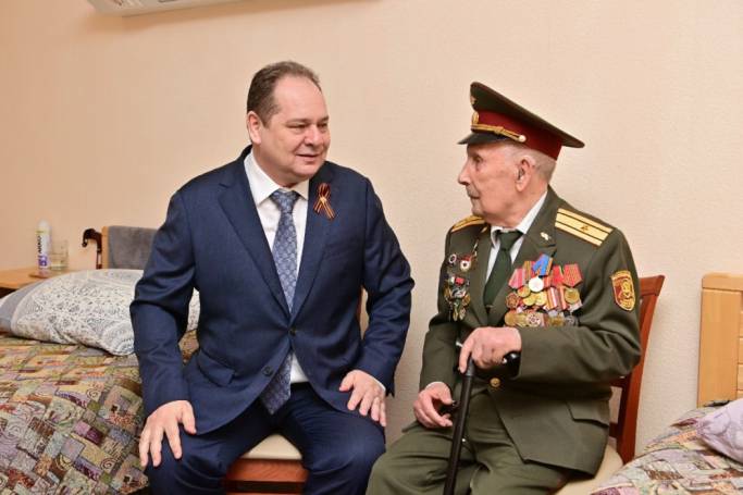Ростислав Гольдштейн поздравил с наступающим Днем Победы ветеранов Великой Отечественной войны и СВО