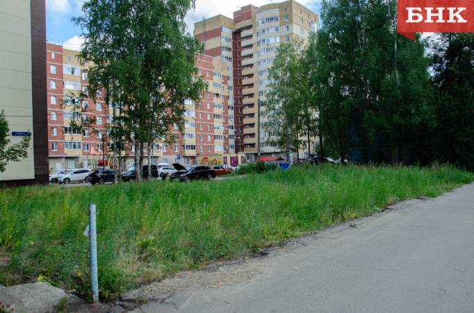 Пустыри и парковки: что стало с территориями после сноса сыктывкарских «деревяшек»