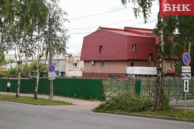 Народный корреспондент: «В Сыктывкаре на месте снесенного техникума будет магазин»