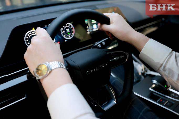 Сыктывкарец потерял пять миллионов при покупке Porsche на сайте объявлений