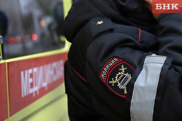 В Выльгорте дорогу не поделили легковушка и мопед