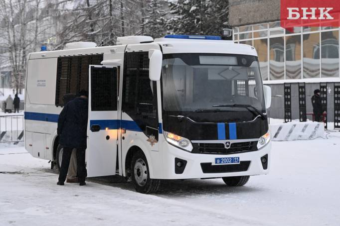 В Сыктывкаре на первое дежурство заступил мобильный пункт полиции