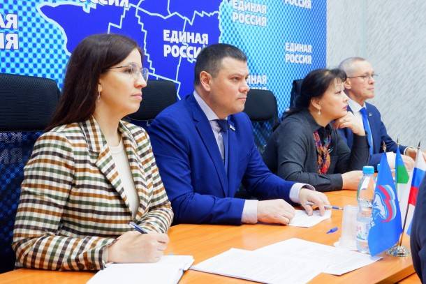 Технологический суверенитет, поддержка предпринимателей и кадровых проектов: «Единая Россия» прорабатывает новые инициативы для развития импортозамещения