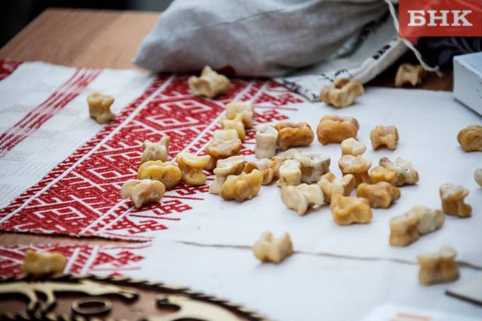 «Легенды Коми»: как коми дети играли овечьими лодыжками