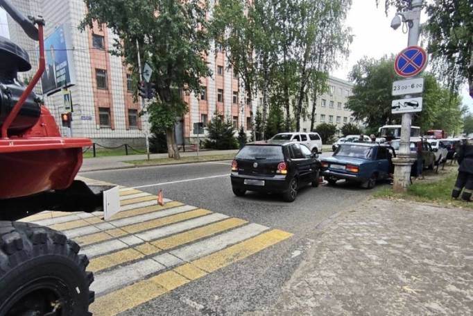 Женщина и школьница пострадали в ДТП в Сыктывкаре