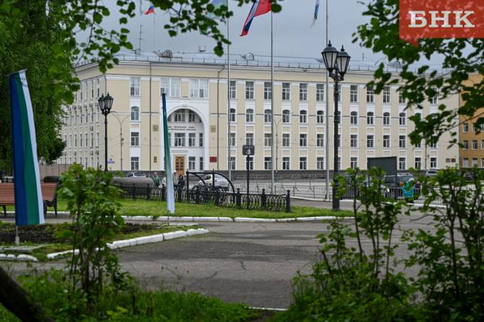 Праздничные мероприятия в Коми отменены до 12 часов