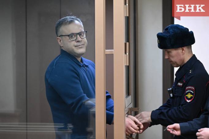 Помощника депутата Госсовета Коми увезли в СИЗО