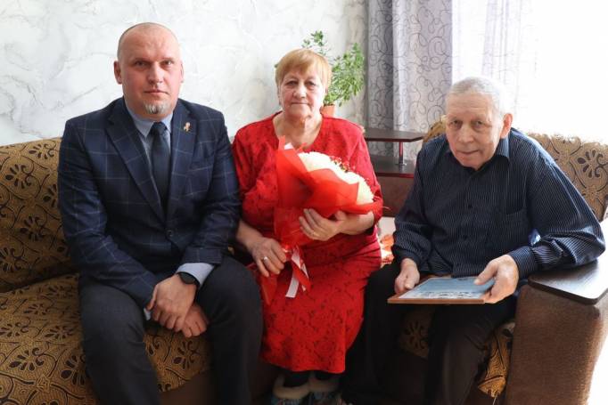 Inta.jpg Inta.jpg