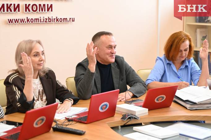 Избирком Коми не нашел существенных нарушений в документах кандидатов в депутаты Госдумы
