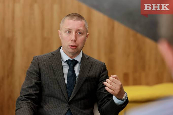 В суде назвали сумму взятки бывшего вице-премьера Коми Антона Виноградова